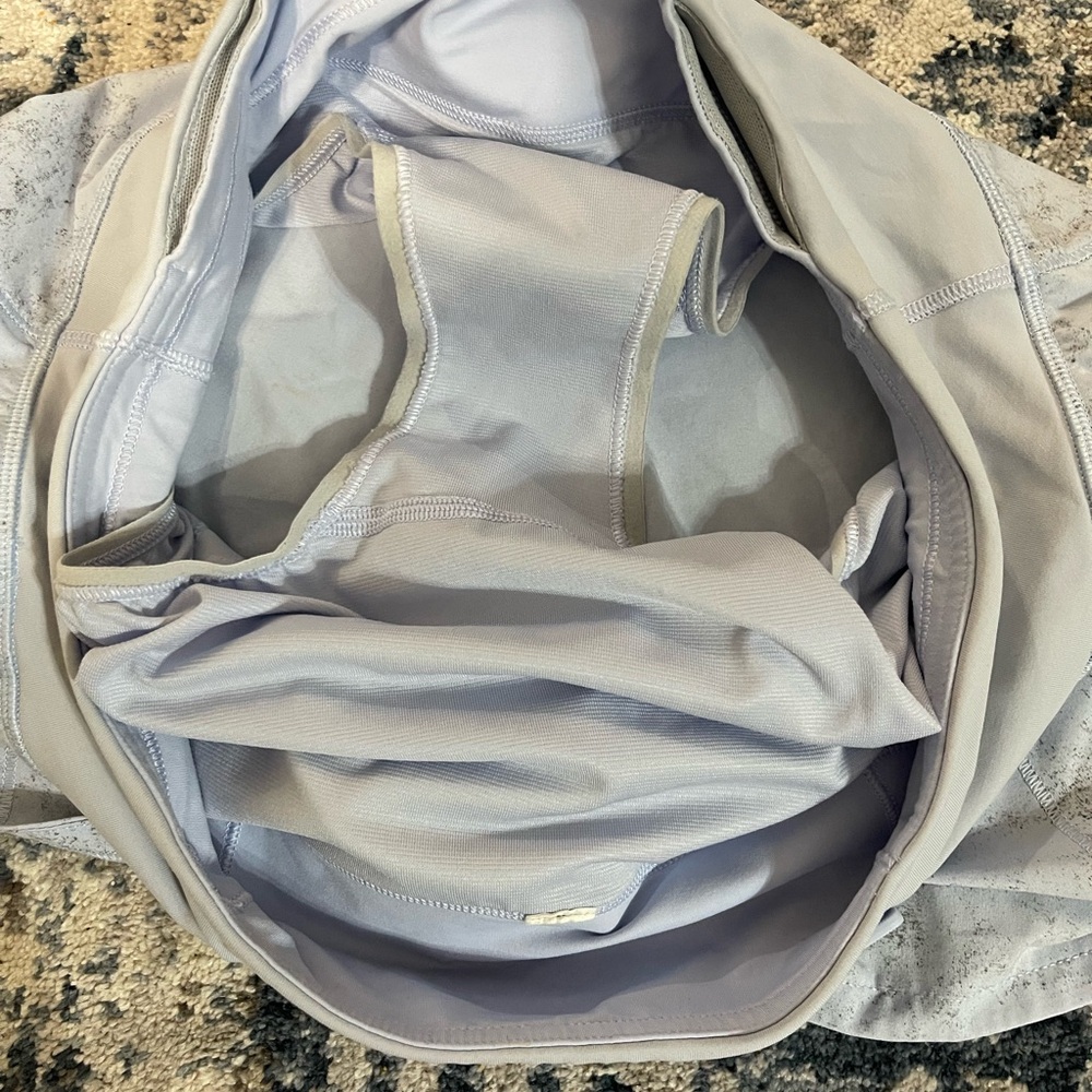 Lululemon 2 piece set size 6 - Picture 9 of 10